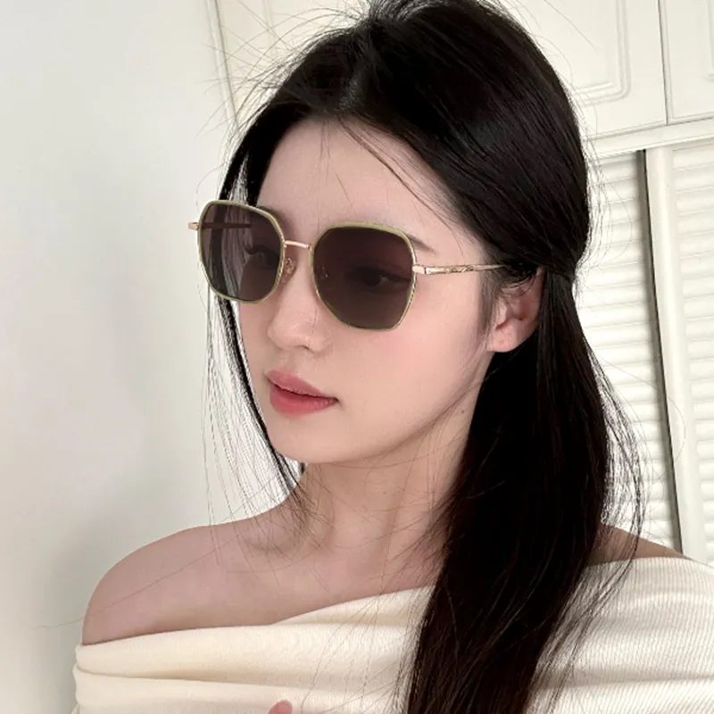 PRETTYALLUSION PC Metal Irregular Shape Sunglasses Women's-1