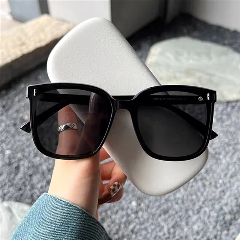 PRETTYALLUSION Oval Sunglasses Unisex-4