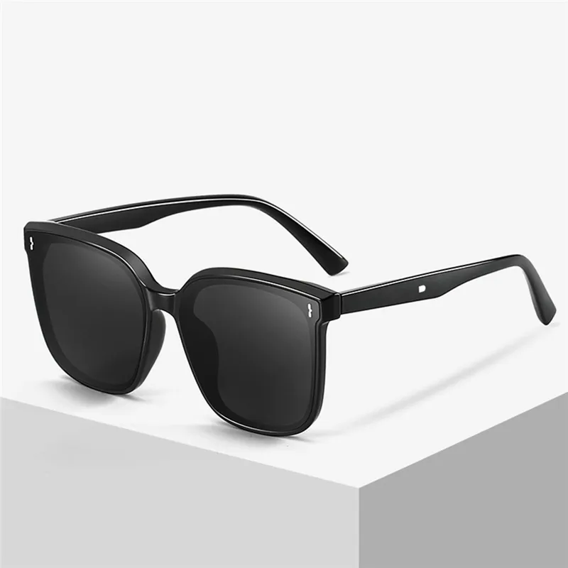 PRETTYALLUSION Oval Sunglasses Unisex-2