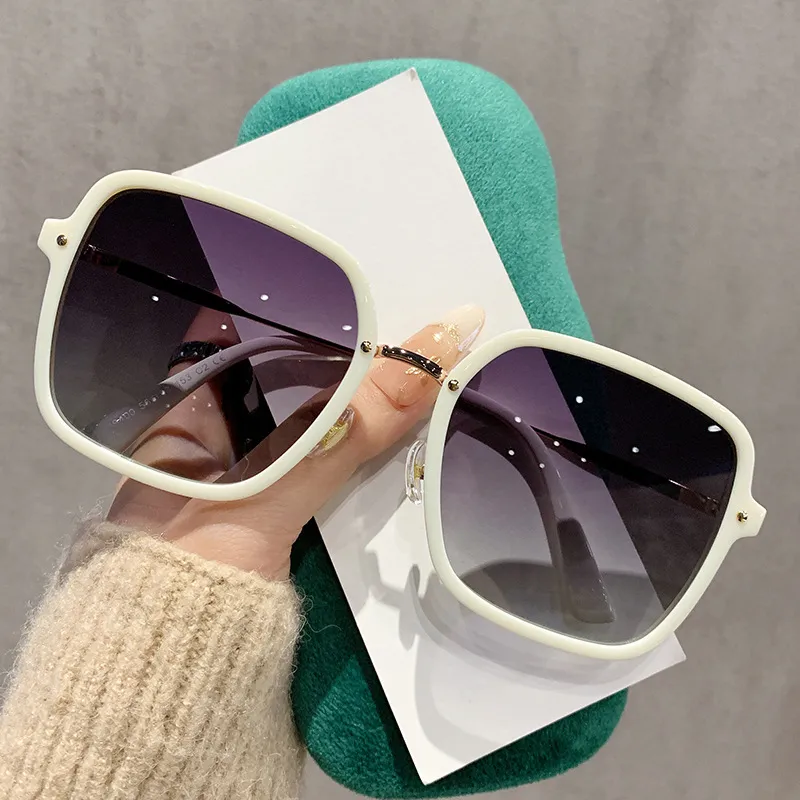 PRETTYALLUSION PC Metal Square Sunglasses Women's-3