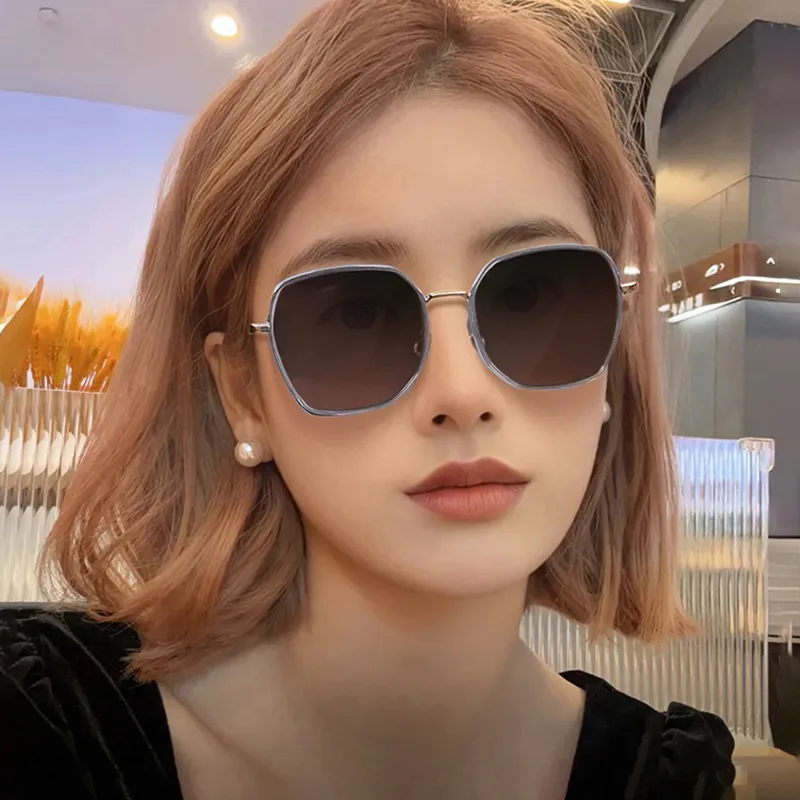 PRETTYALLUSION PC Metal Irregular Shape Sunglasses Women's-2