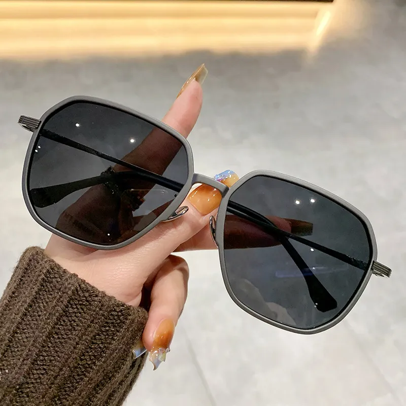 PRETTYALLUSION TR/Memory Plastic Grilamid TR90 Irregular Shape Sunglasses Men's-4