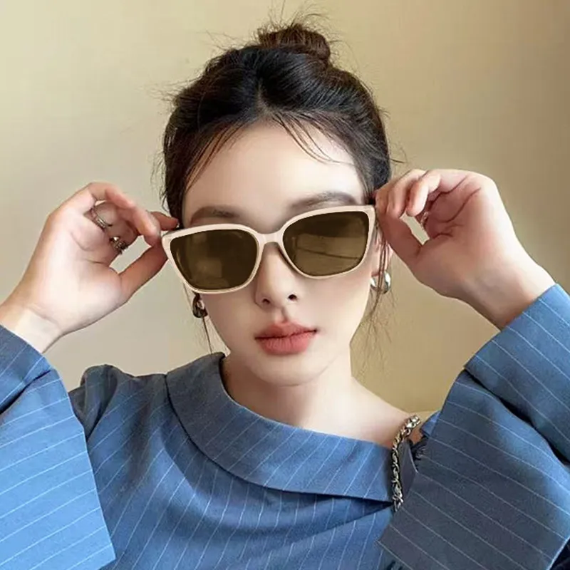 PRETTYALLUSION TR/Memory Plastic Cat Eye Sunglasses Women's-7