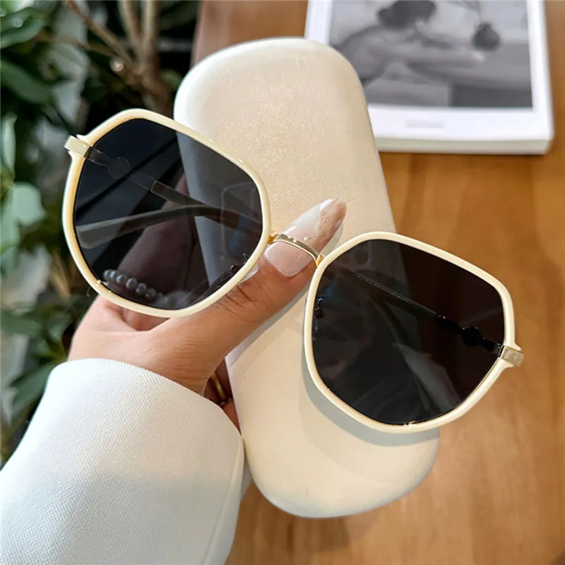 PRETTYALLUSION Irregular Shape Sunglasses Women's-5