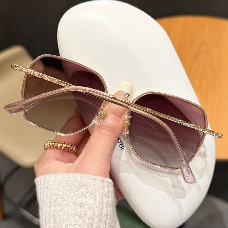 PRETTYALLUSION PC Metal Irregular Shape Sunglasses Women's-5