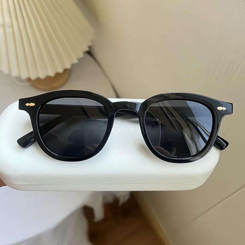 PRETTYALLUSION Round Sunglasses Unisex-1