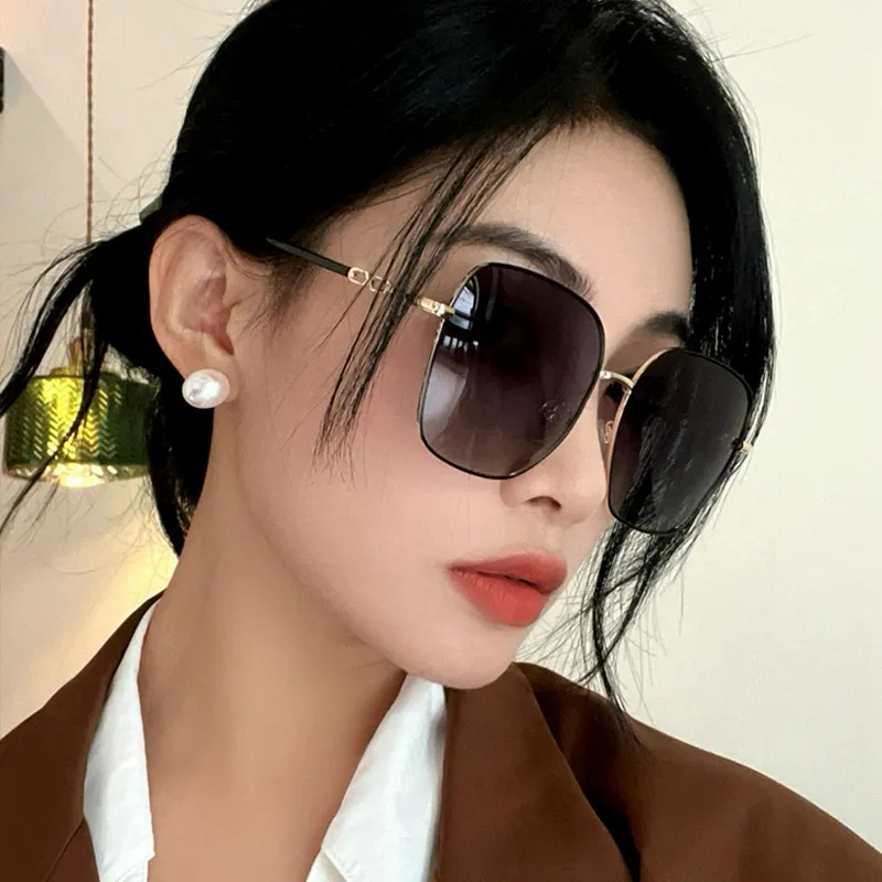 PRETTYALLUSION PC Metal Square Sunglasses Unisex-3