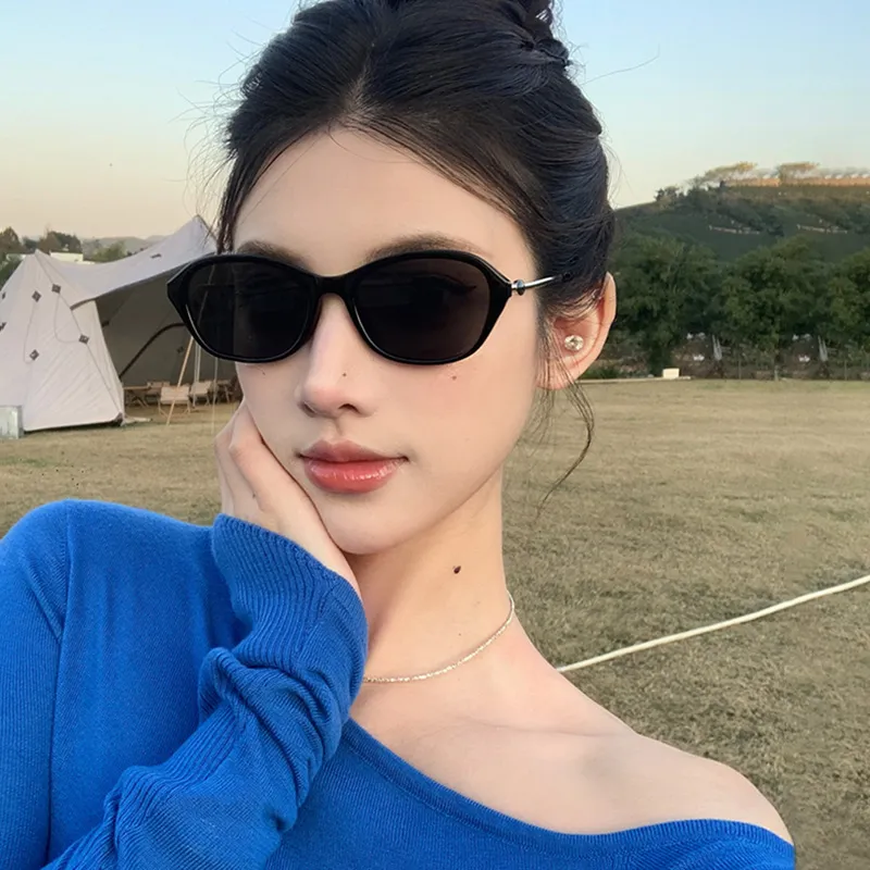 PRETTYALLUSION Oval Sunglasses Women's-2