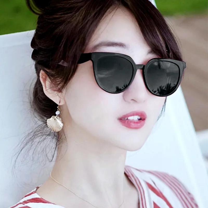 PRETTYALLUSION Oval Sunglasses Unisex-1
