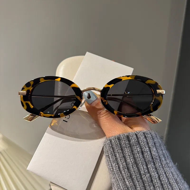 PRETTYALLUSION Metal Oval Sunglasses Women's-3