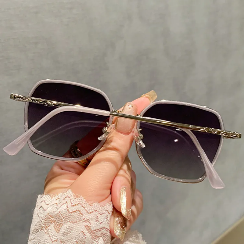 PRETTYALLUSION PC Metal Irregular Shape Sunglasses Women's-5