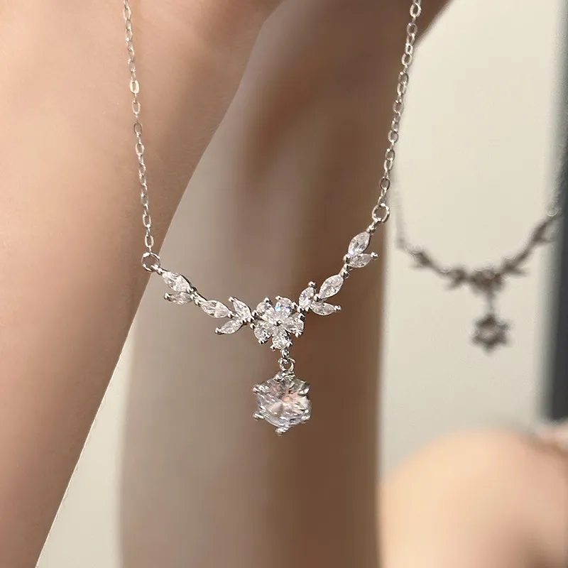 Hurry That Year Sterling Silver Necklaces Women's Silver-2