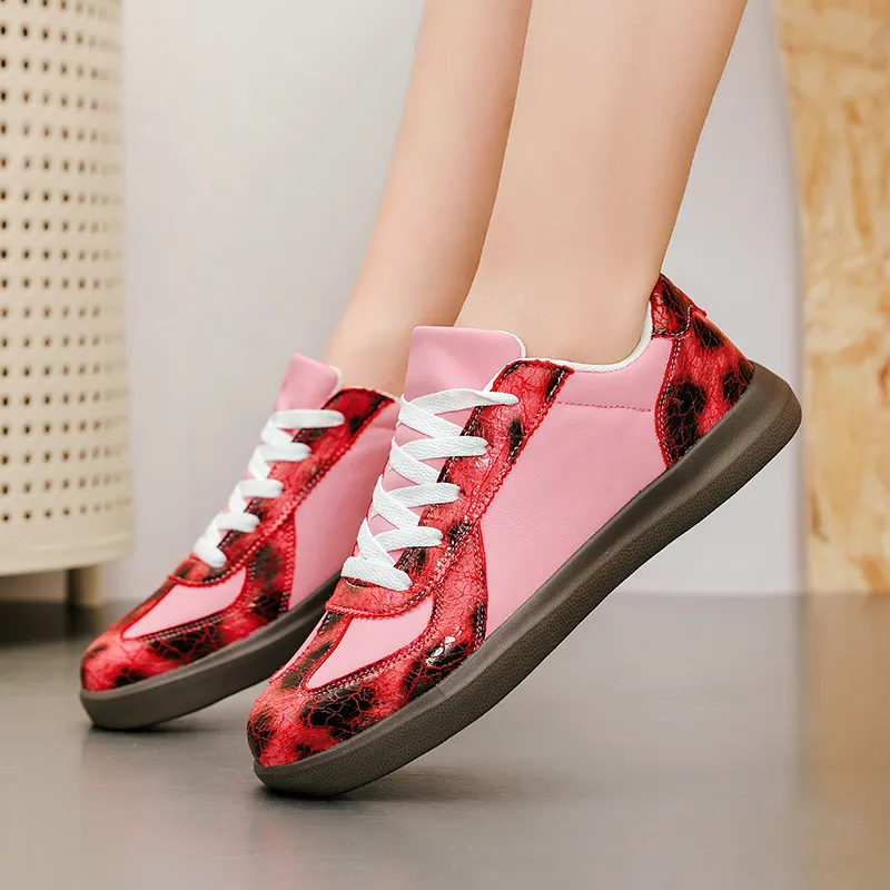 AMICNIEGD Breathable Quick Dry Low Top Skateboard Shoes Women's-3