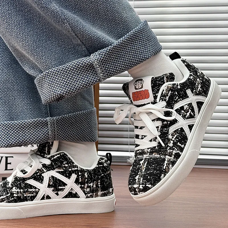 AMICNIEGD Slip Resistant, Abrasion Resistant, Breathable Low Top Casual Shoes Unisex Black White-5