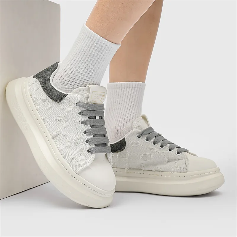 AMICNIEGD Slip Resistant, Abrasion Resistant, Lightweight Low Top Casual Shoes Men's-3