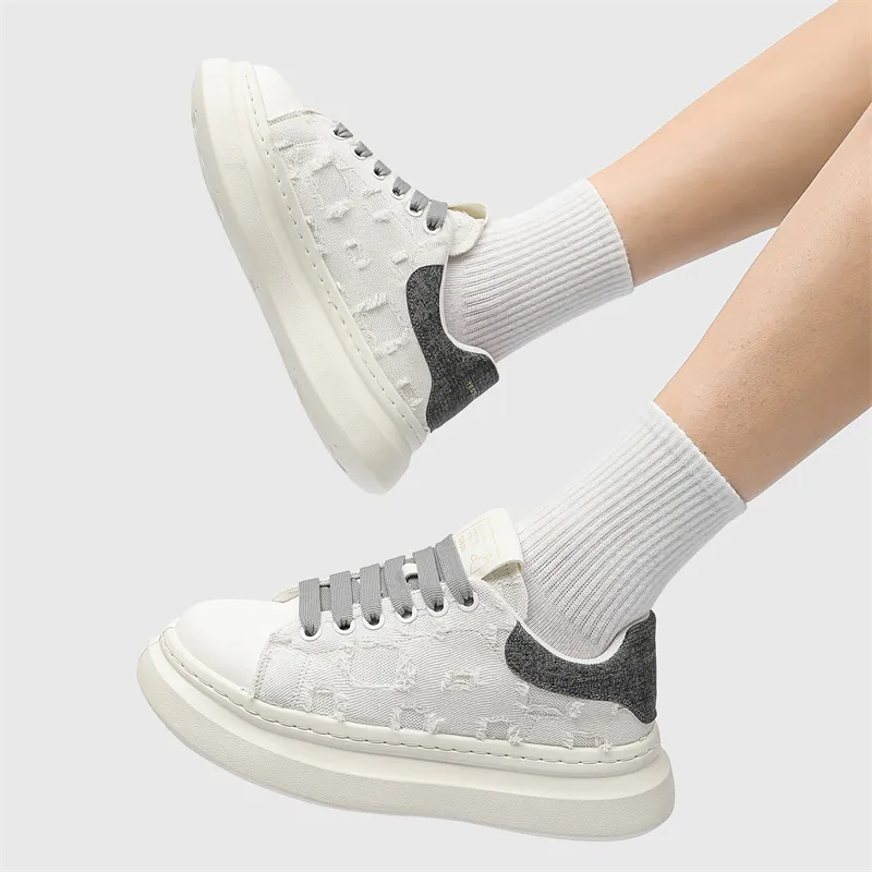 AMICNIEGD Slip Resistant, Abrasion Resistant, Lightweight Low Top Casual Shoes Men's-2