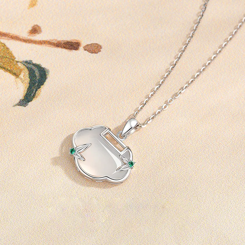Nine Music Chalcedony Necklaces Women's-2