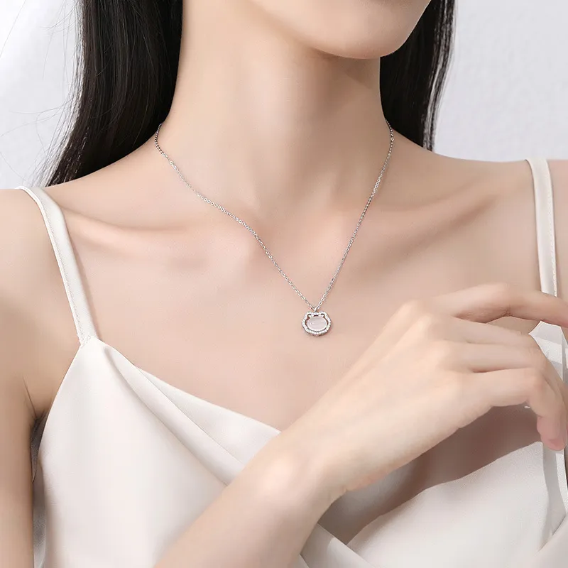 Nine Music Chalcedony Necklaces Women's-5