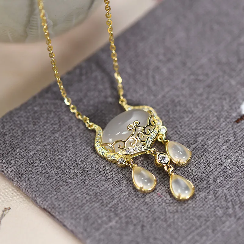 Nine Music Chalcedony Necklaces Women's-2