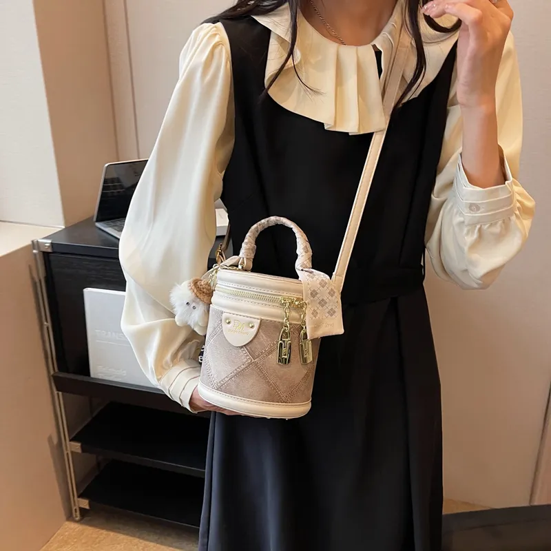 FCTOSSR PU Bucket Bag Handbag Regular Women's White/Black/Blue-3