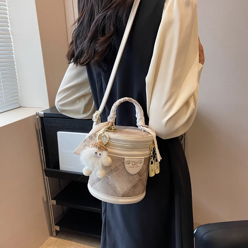 FCTOSSR PU Bucket Bag Handbag Regular Women's White/Black/Blue-19