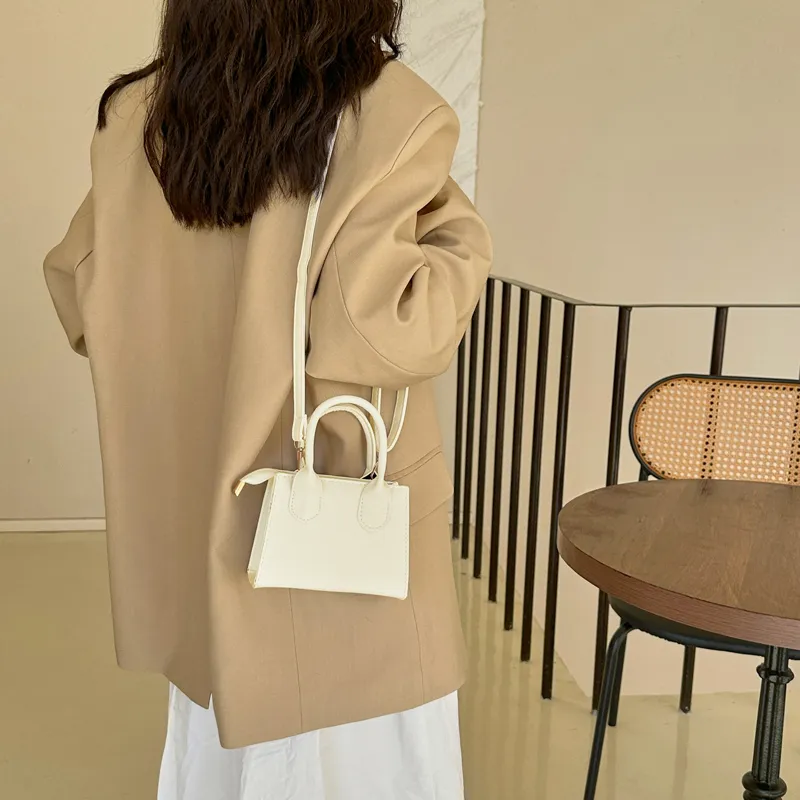 FCTOSSR PU Crossbody Bag Women's White/Black/Khaki/Brown/Coffee-2