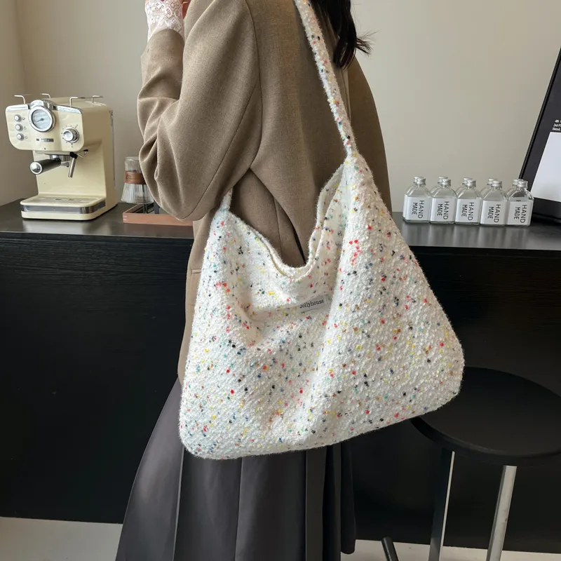 FCTOSSR Shoulder Bags-1