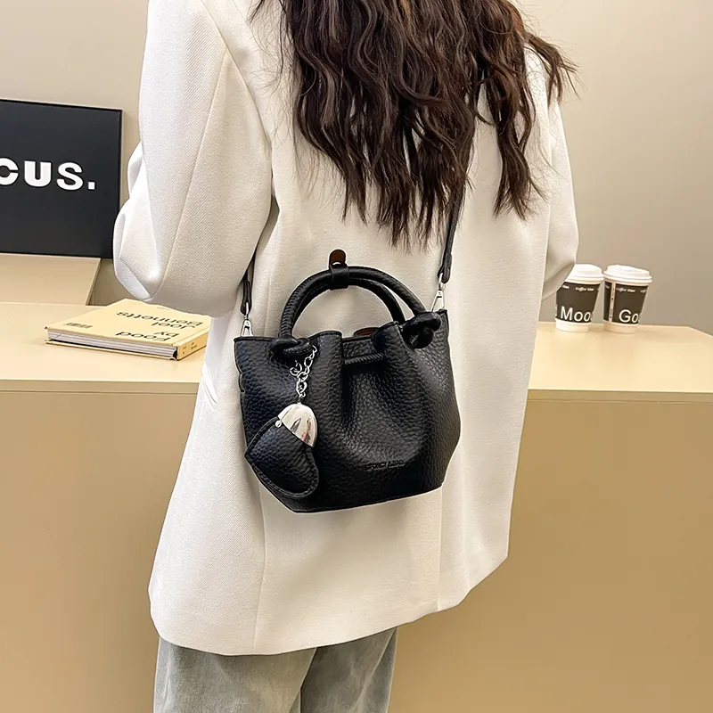 FCTOSSR PU Bucket Bag Handbag Women's White/Black/Blue/Pink-20
