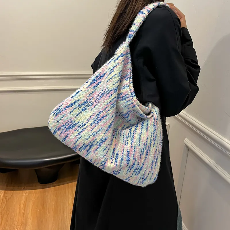 FCTOSSR Shoulder Bags-19