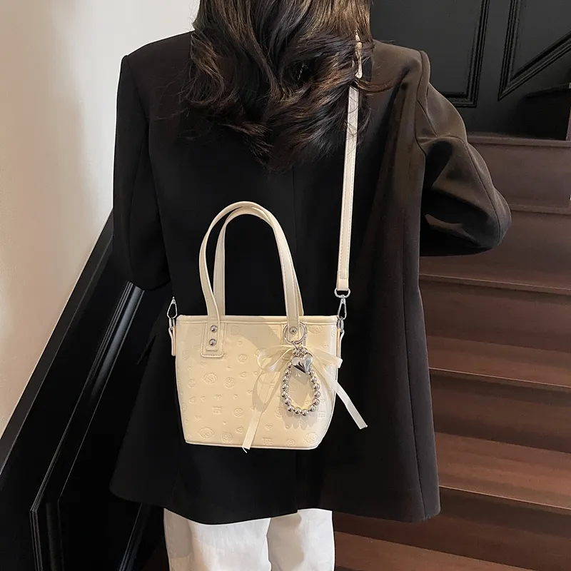 FCTOSSR PU One Shoulder Handbag Regular Women's White/Black/Blue/Pink-2