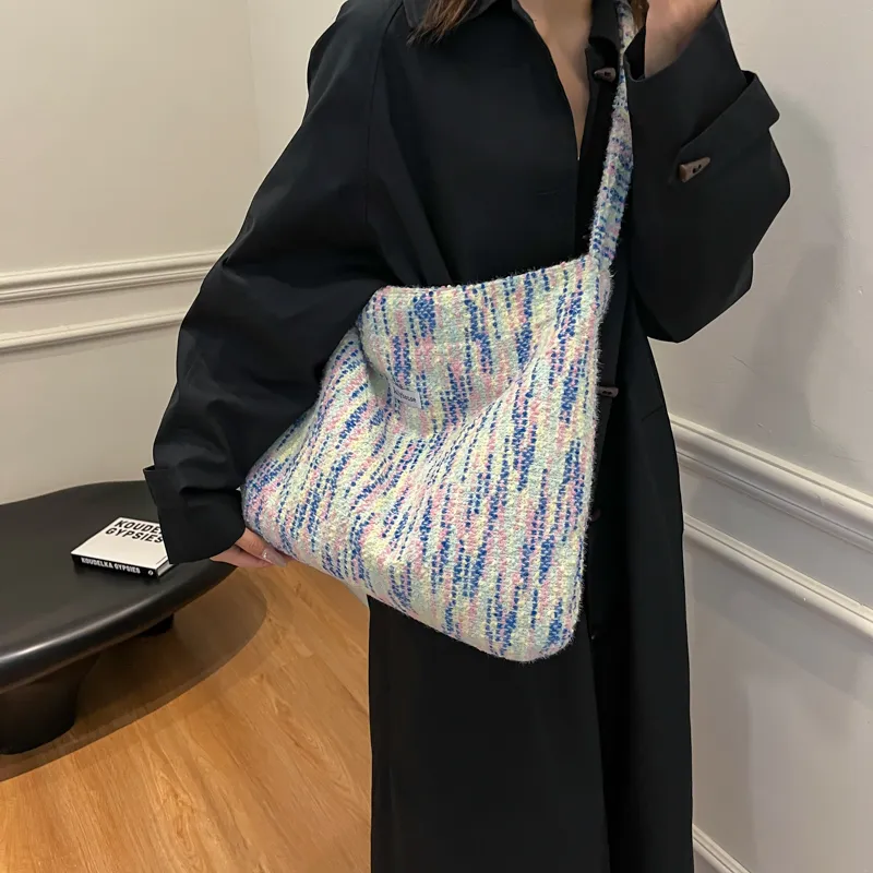 FCTOSSR Shoulder Bags-17