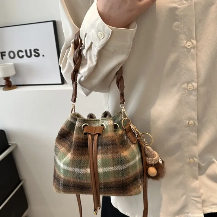 FCTOSSR Woolen One Shoulder Handbag, Crossbody Bag Regular Women's Green/Blue/Coffee-1