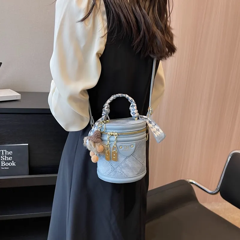 FCTOSSR PU Bucket Bag Handbag Regular Women's White/Black/Blue-13