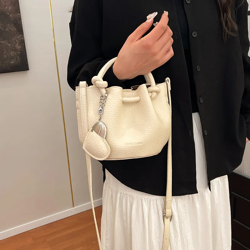 FCTOSSR PU Bucket Bag Handbag Women's White/Black/Blue/Pink-2