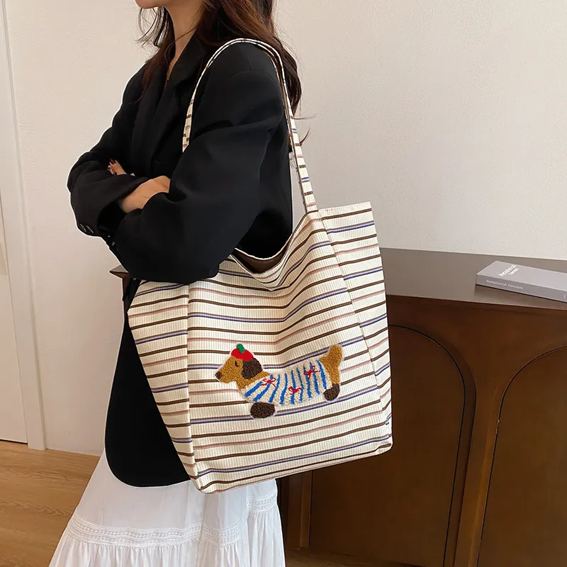 FCTOSSR Composite Cloth Shoulder Bag Women's White/Red/Brown-5