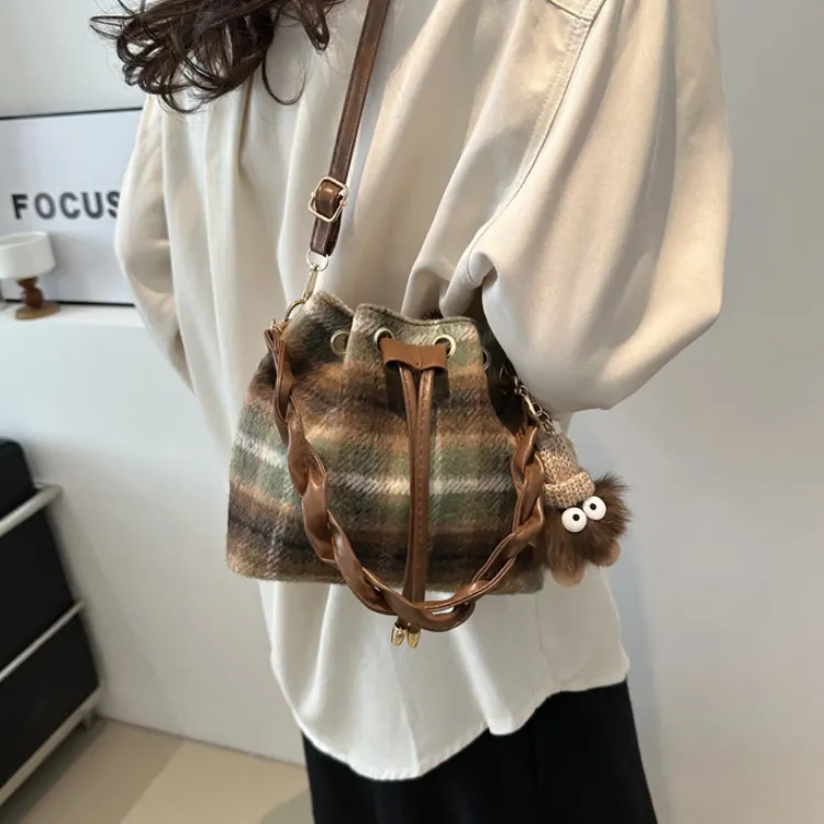 FCTOSSR Woolen One Shoulder Handbag, Crossbody Bag Regular Women's Green/Blue/Coffee-3