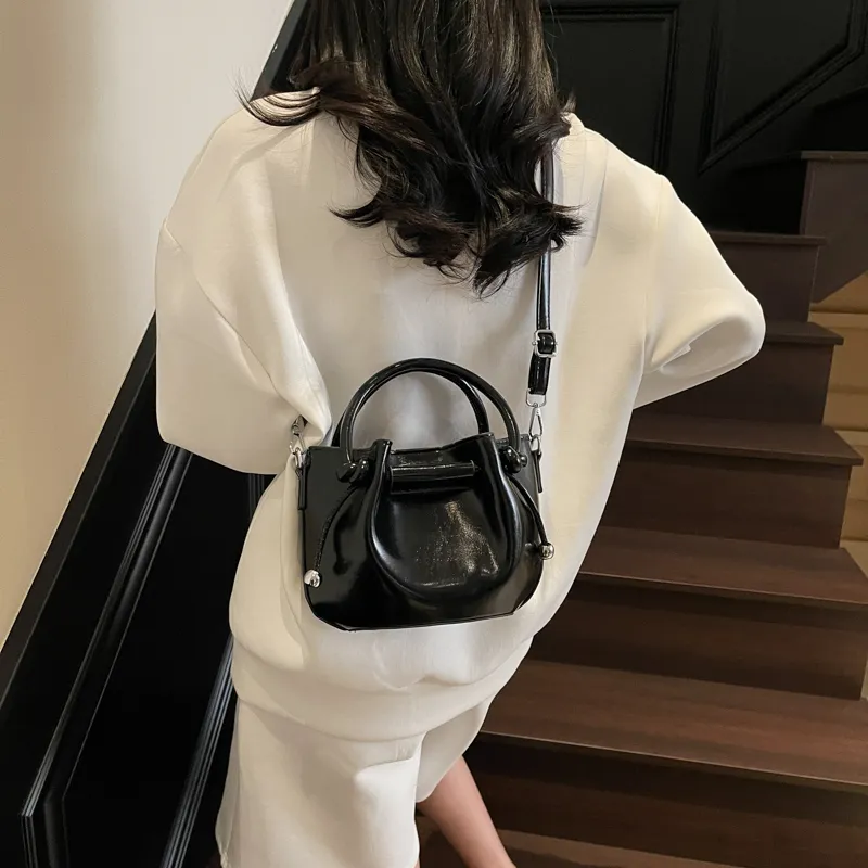 FCTOSSR Pu One Shoulder Handbag Women's White/Silver/Black/Yellow/Blue/Pink-17