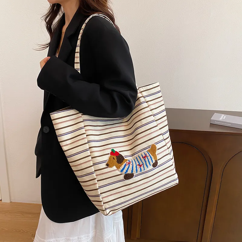 FCTOSSR Composite Cloth Shoulder Bag Women's White/Red/Brown-2
