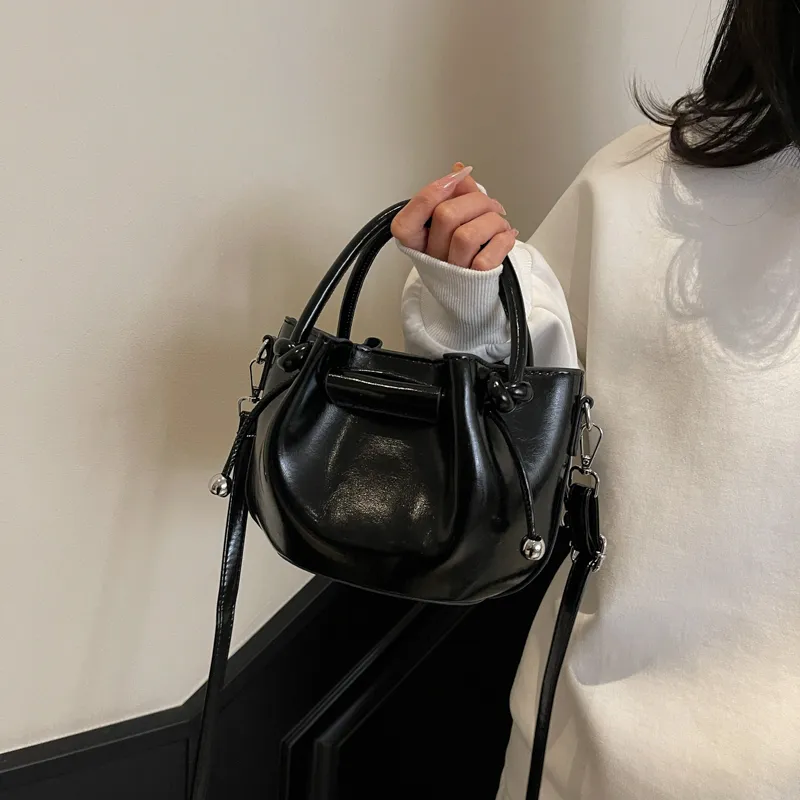 FCTOSSR Pu One Shoulder Handbag Women's White/Silver/Black/Yellow/Blue/Pink-13