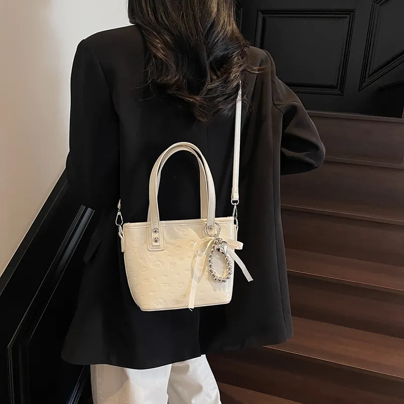 FCTOSSR PU One Shoulder Handbag Regular Women's White/Black/Blue/Pink-3