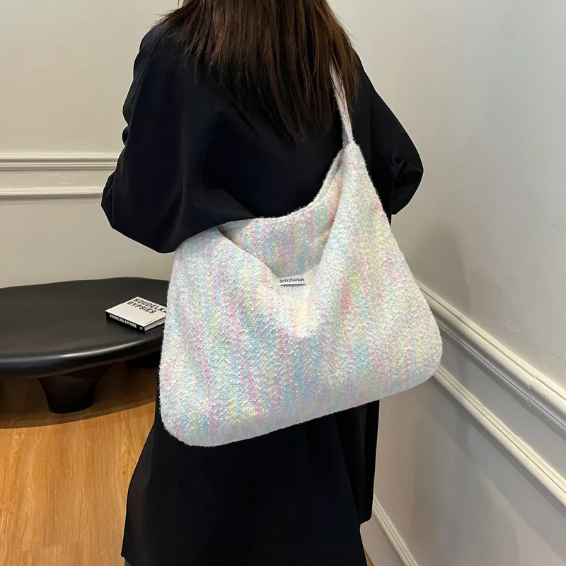 FCTOSSR Shoulder Bags-11