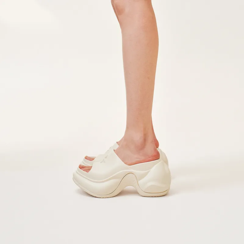 SMFK Compass Slide Slippers Women's Milk White-4