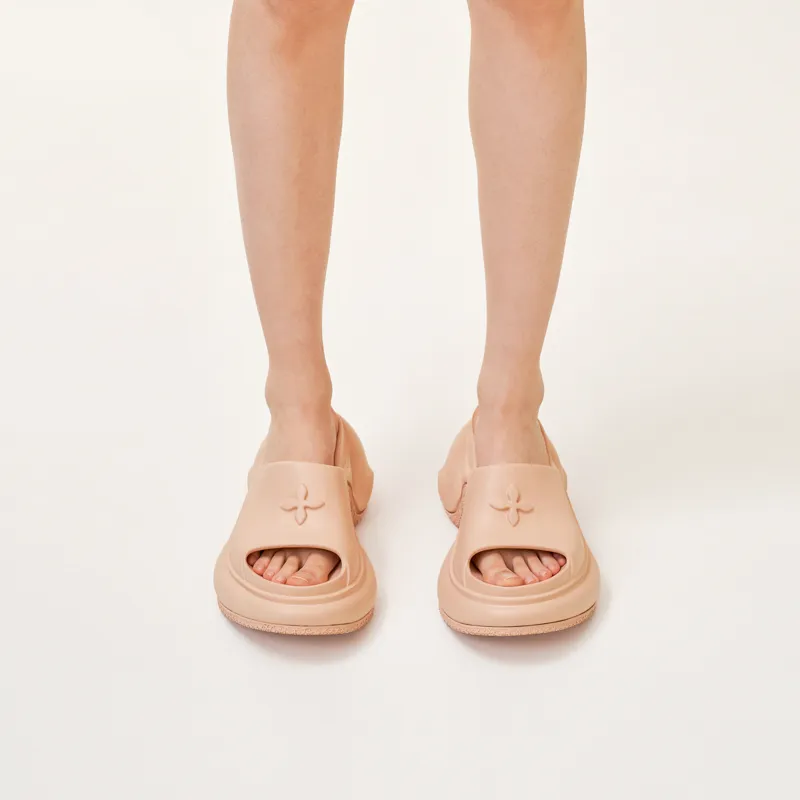 SMFK Compass Slide Slippers Women's Skin-3
