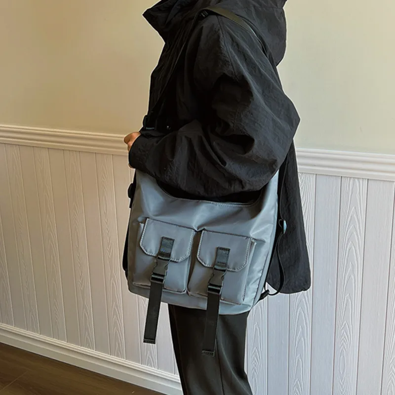 TAKI Crossbody Bags-8
