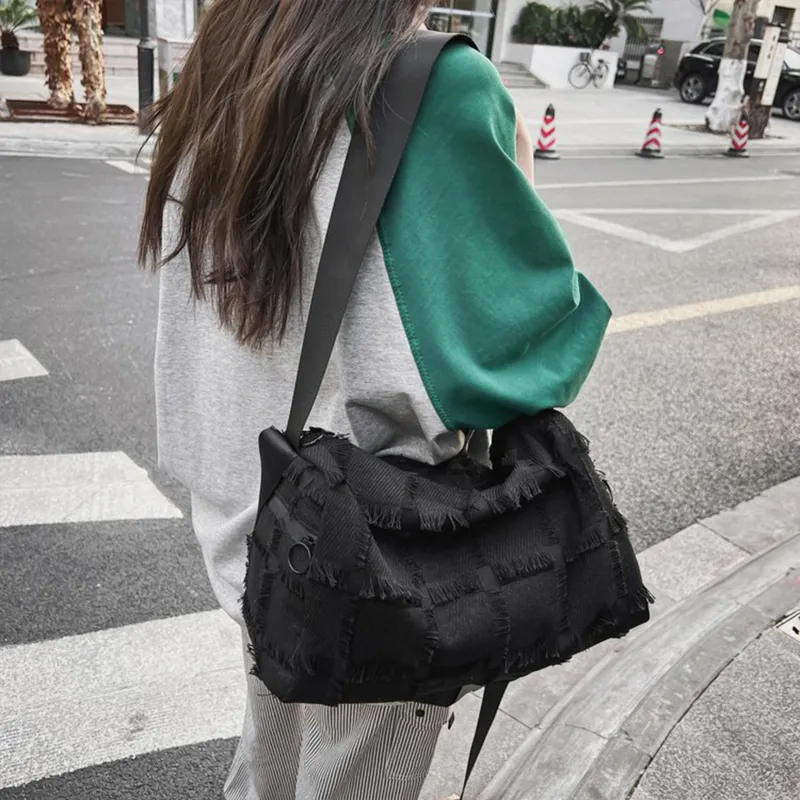 TAKI Canvas Shoulder Bag Unisex Black-5