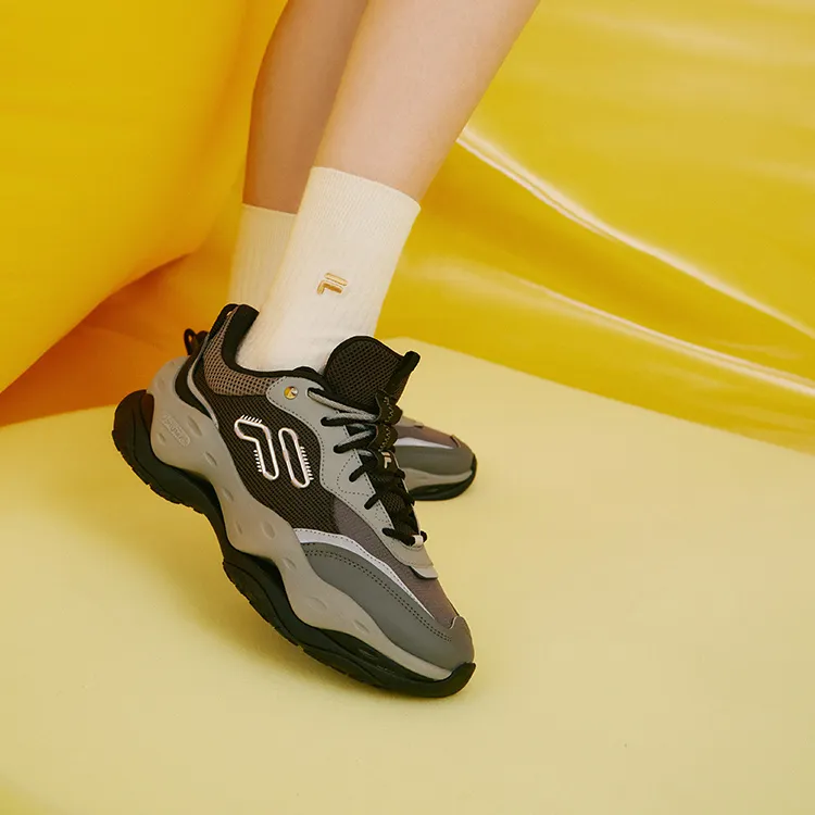 FILA FUSION Cheese Sneakers 'Black Grey' Women's-8