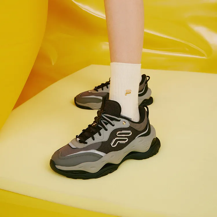 FILA FUSION Cheese Sneakers 'Black Grey' Women's-6