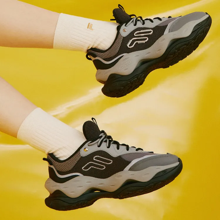 FILA FUSION Cheese Sneakers 'Black Grey' Women's-9