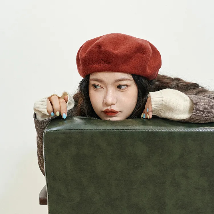 LOST PATTERN Wool Berets Women's-4