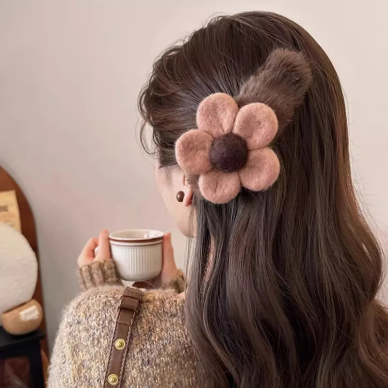 PIARA Resin Felt Hair Clips Women's-1